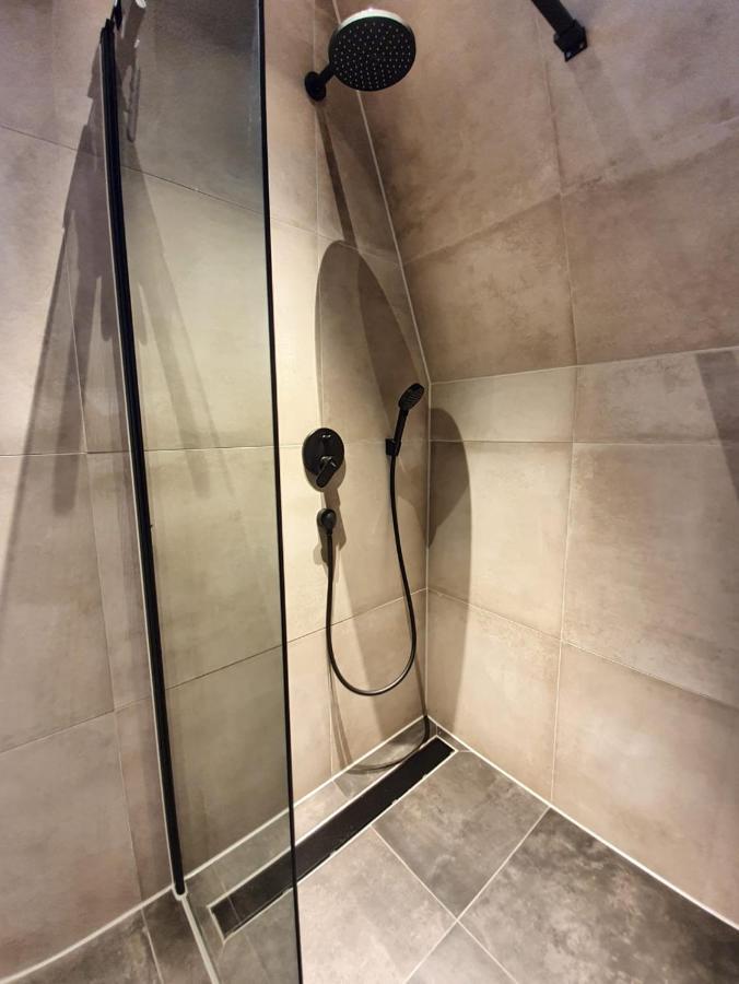 Super De Luxe Privekamer Op Een Toplocatie - Room 2 إغموند آن زي المظهر الخارجي الصورة